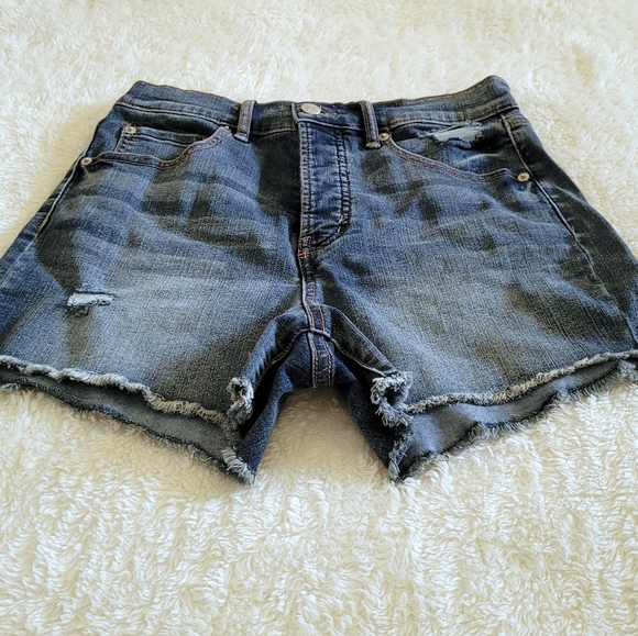 Jessica Simpson High Waist Medium Wash Denim Shorts - Picture 13 of 14